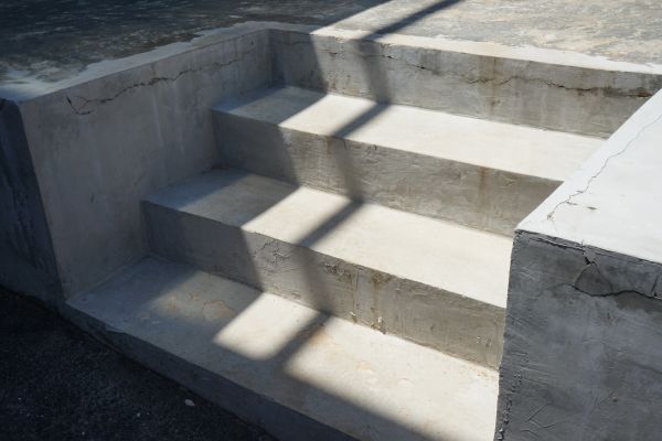 Cost of Cement Steps Replacement in Edison