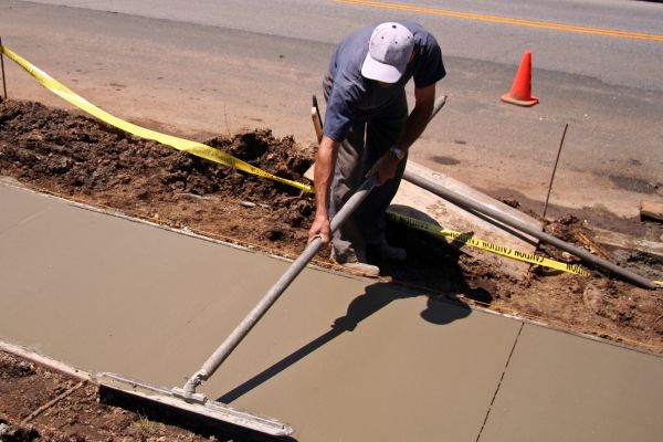 Cost of Sidewalk Pouring in Edison