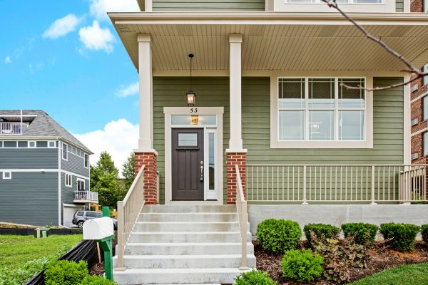 Cost of Entryway Stairs Installation in Edison