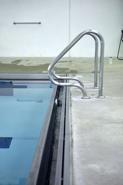 Cost of Poolside Concrete Paving in Edison