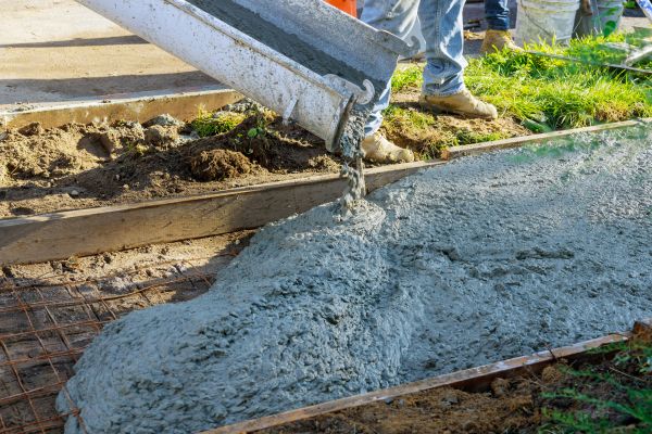 Driveway Concrete Pouring in Edison